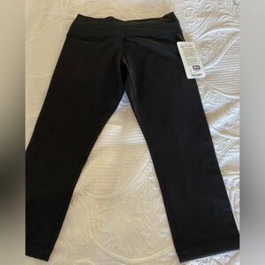 NWT Lululemon Astro Crop size 8